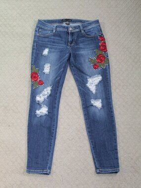 Cred NY Sz 7 / 28 Floral Embroidered Distressed Skinny Leg Low Rise Blue Jeans